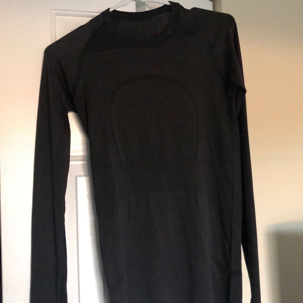 Lululemon swiftly tech long sleeve